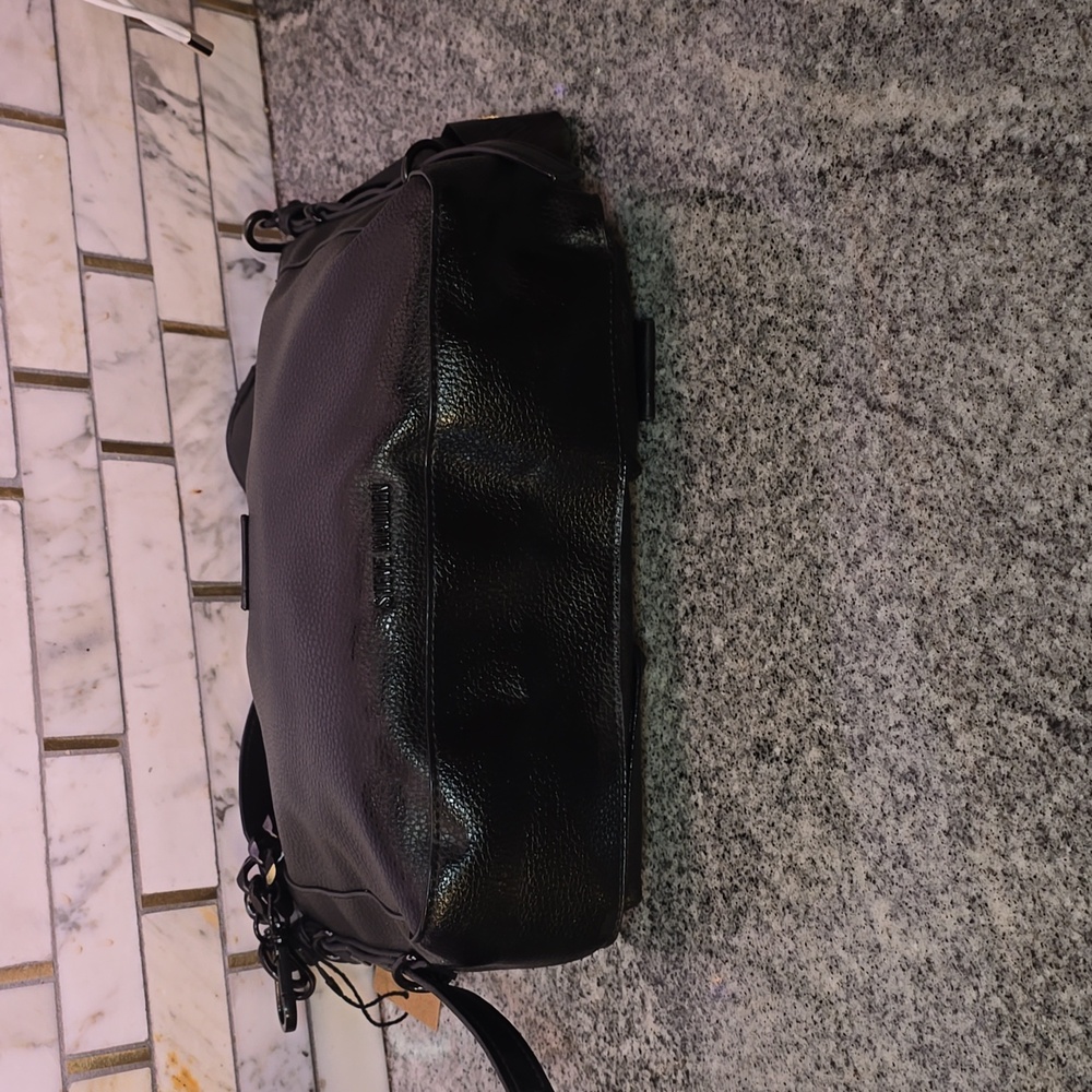 Steve Madden Black Pebbled Leather Crossbody Bag with Strap Pouch - Picture 6 of 10